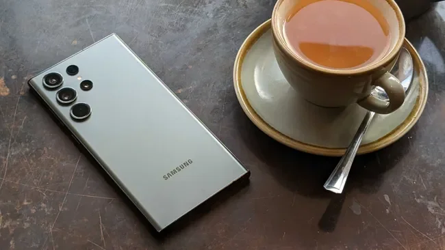 Samsung Galaxy S24 Ultra's Potential Titanium Frame Rivals iPhone 15 Pro's Design