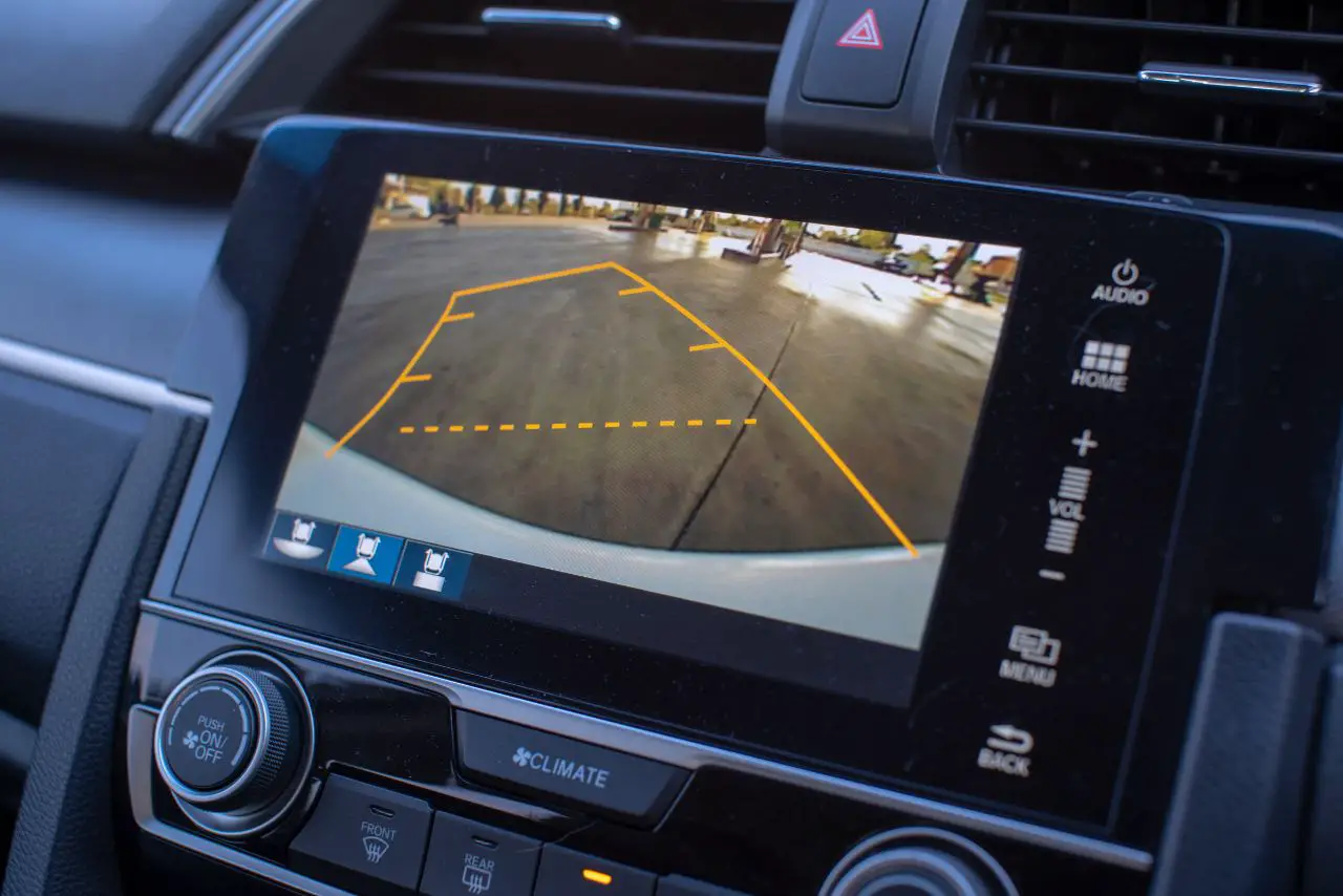 Chrysler's 220K Cars Under Watch Why Your Backup Cam Might Not Work--