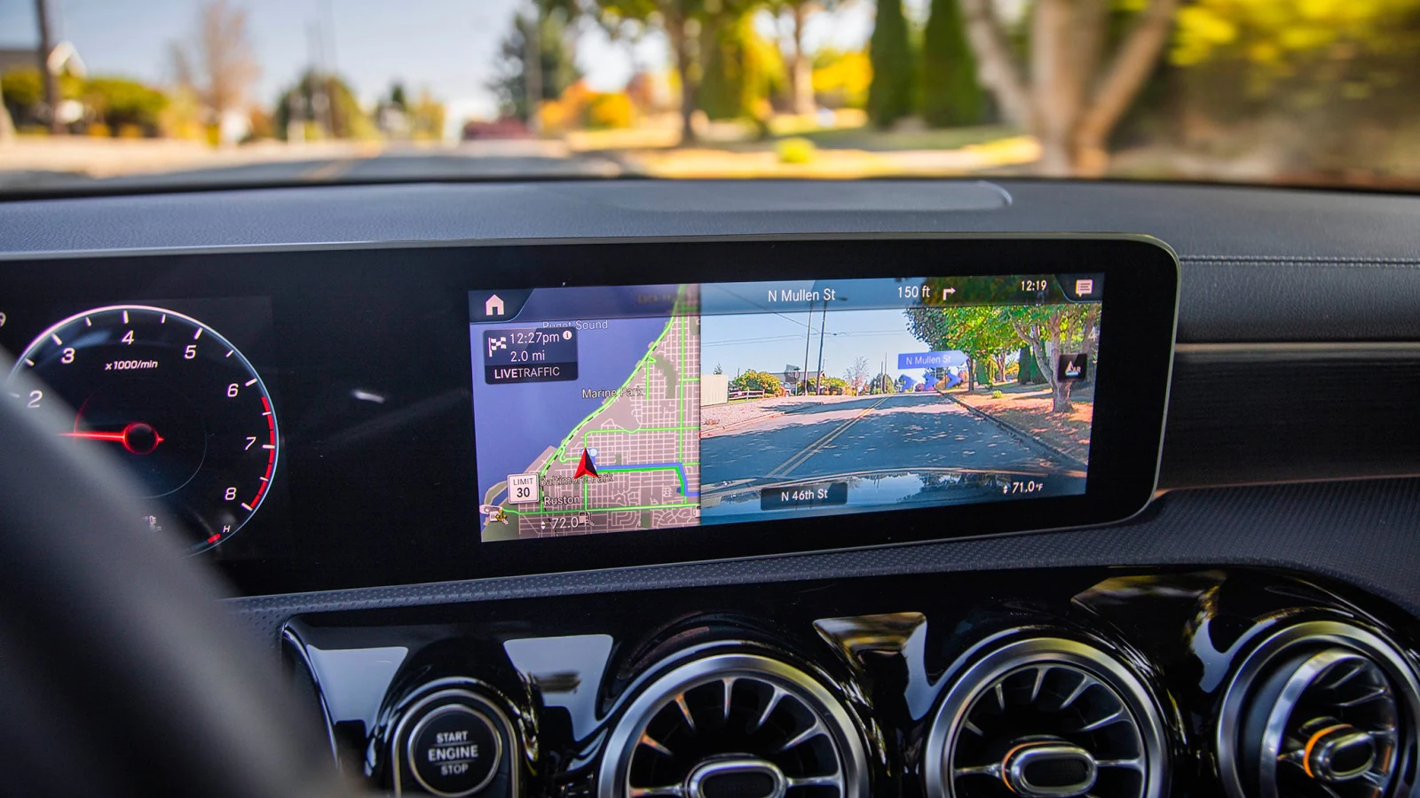 Chrysler’s 220,000 Cars Under Watch As Backup Cam Is Not Working