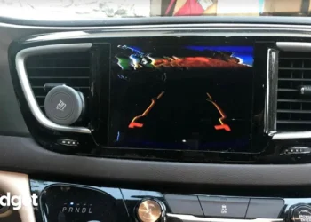 Chrysler's 220K Cars Under Watch Why Your Backup Cam Might Not Work