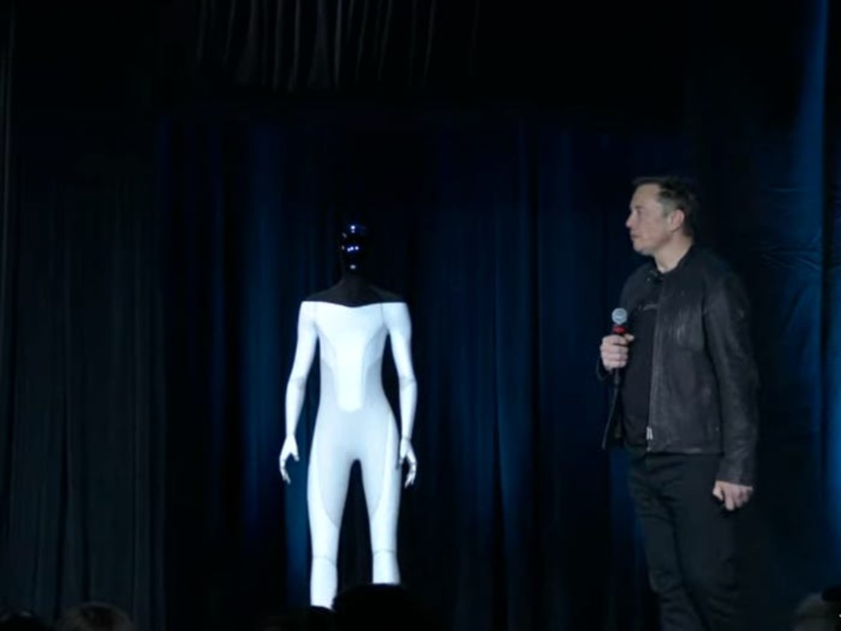 Is Elon Musk Against AI? Warns 'Terminator' Bots will 'Climb Trees and Buildings' in Hunt for Humans