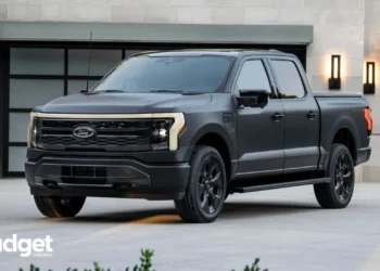 Ford Hits the Brakes on 2024 Electric F-150 Lightning Shipments to Ensure Top-Notch Quality Checks