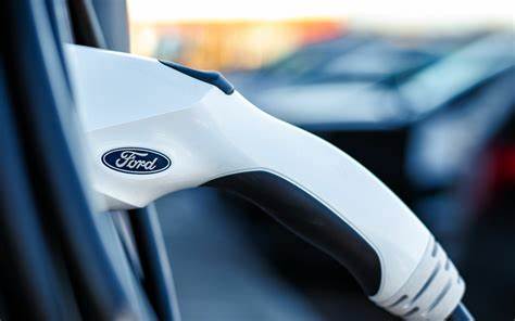 Ford Teams Up With Tesla, Free Chargers to be Given to Millions of EV Owners in Current Spring