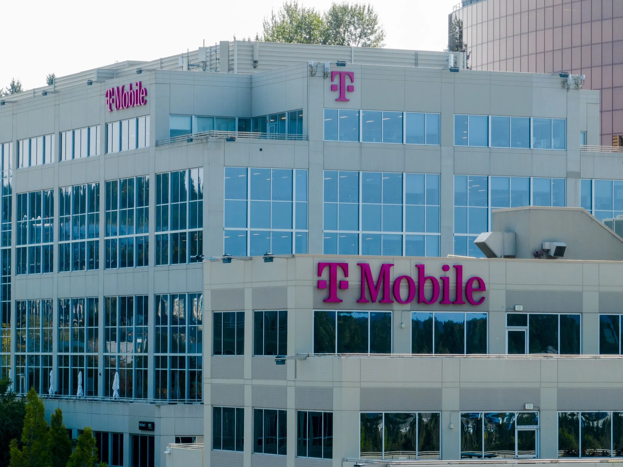T-Mobile's 5G Revolution: Upstate New York's Digital Renaissance Unveiled!