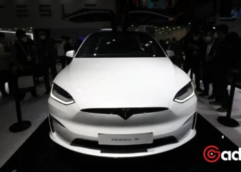 Tesla Tackles Tech Trouble: Major Software Update for Thousands in China
