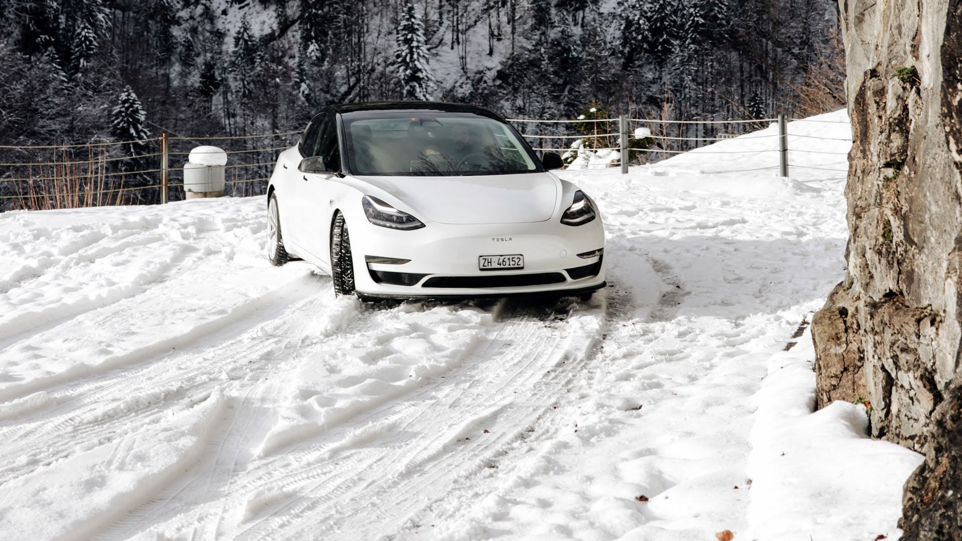 Tesla's New Update Will Tackle Winter Charging Problems, Here's How?
