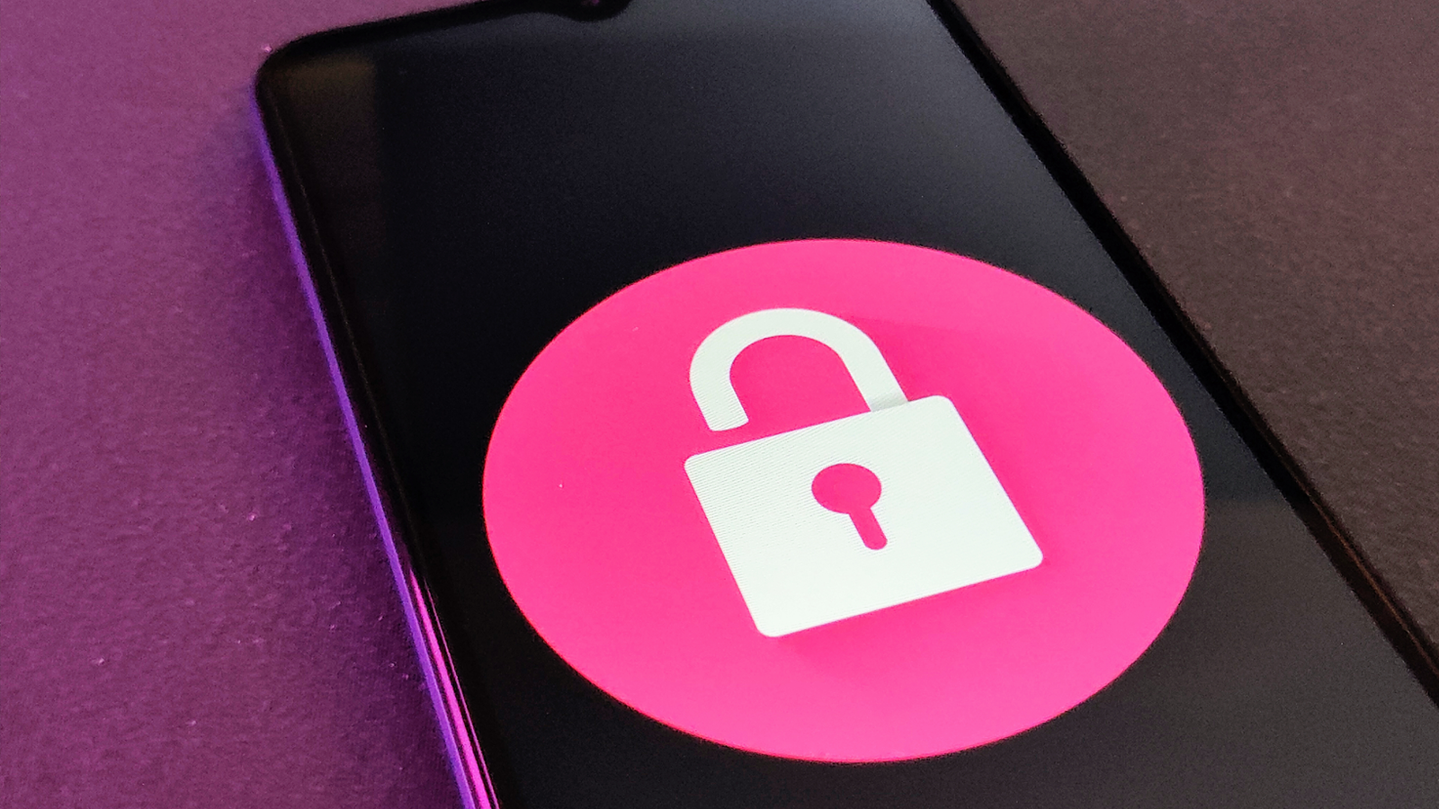 Millions of T-Mobile Samsung Phones Have a Glitch and the Owners Are Delighted
