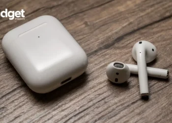 Unraveling the Mystery: Why Does One AirPod Die Faster Than the Other?
