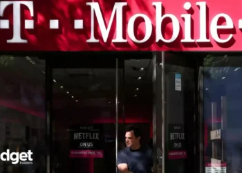 t-mobile-services-disrupted-across-us-phones-put-into-sos-mode