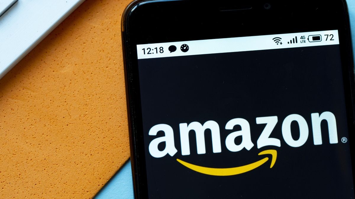 Amazon Battles Sneaky Refund Scams How Fake Returns Are Costing Stores Billions--