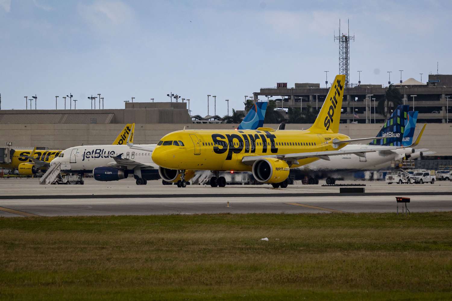 Big Airlines Breakup: How JetBlue and Spirit's $3.8 Billion Deal Fell Apart and What's Next for Flyers