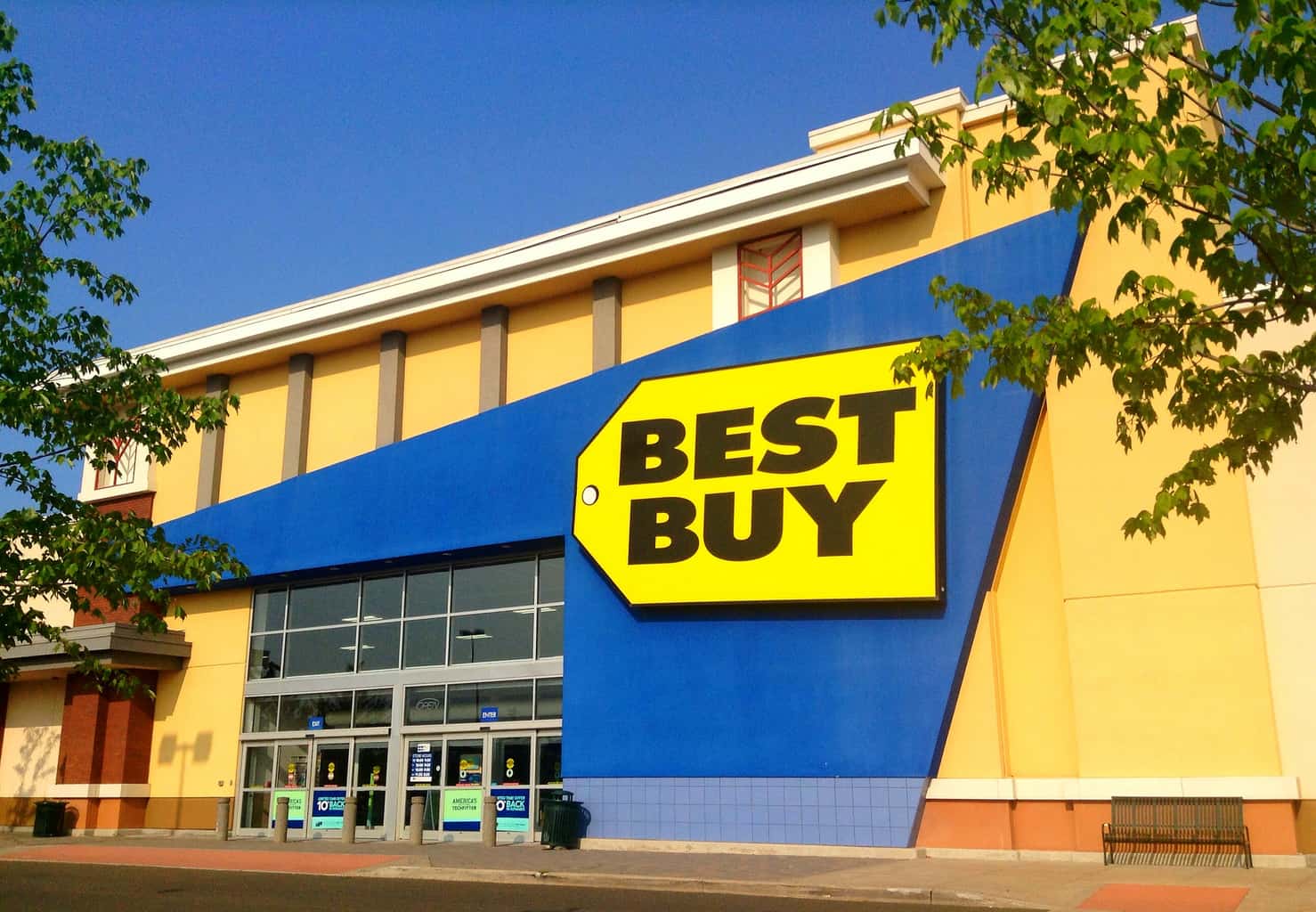 Big Changes at Best Buy: Why Your Favorite Store Might Be Closing and What's Next for Shoppers