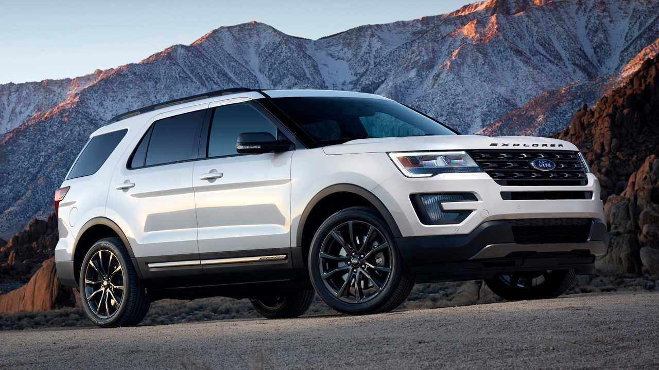 2 Million Ford Explorer Called Back Over Flying Trim Risk