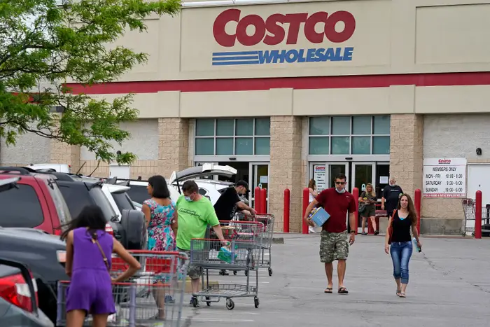 Costco's Big Change: Members Only Can Enjoy Cheap Eats at Food Courts Starting April 2024