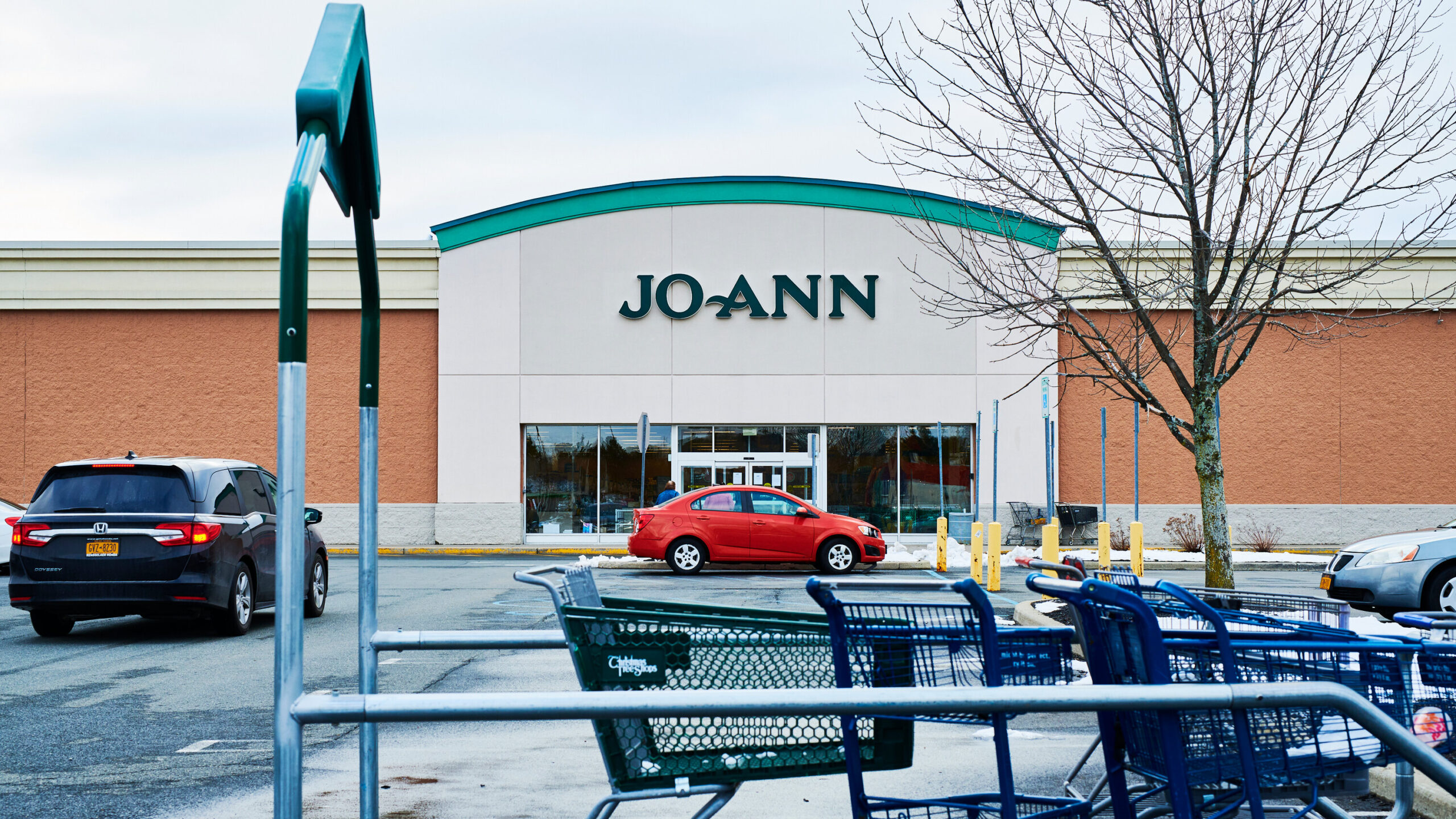 Crafting a Comeback: How Joann Weaves Through Bankruptcy to Keep Doors Open