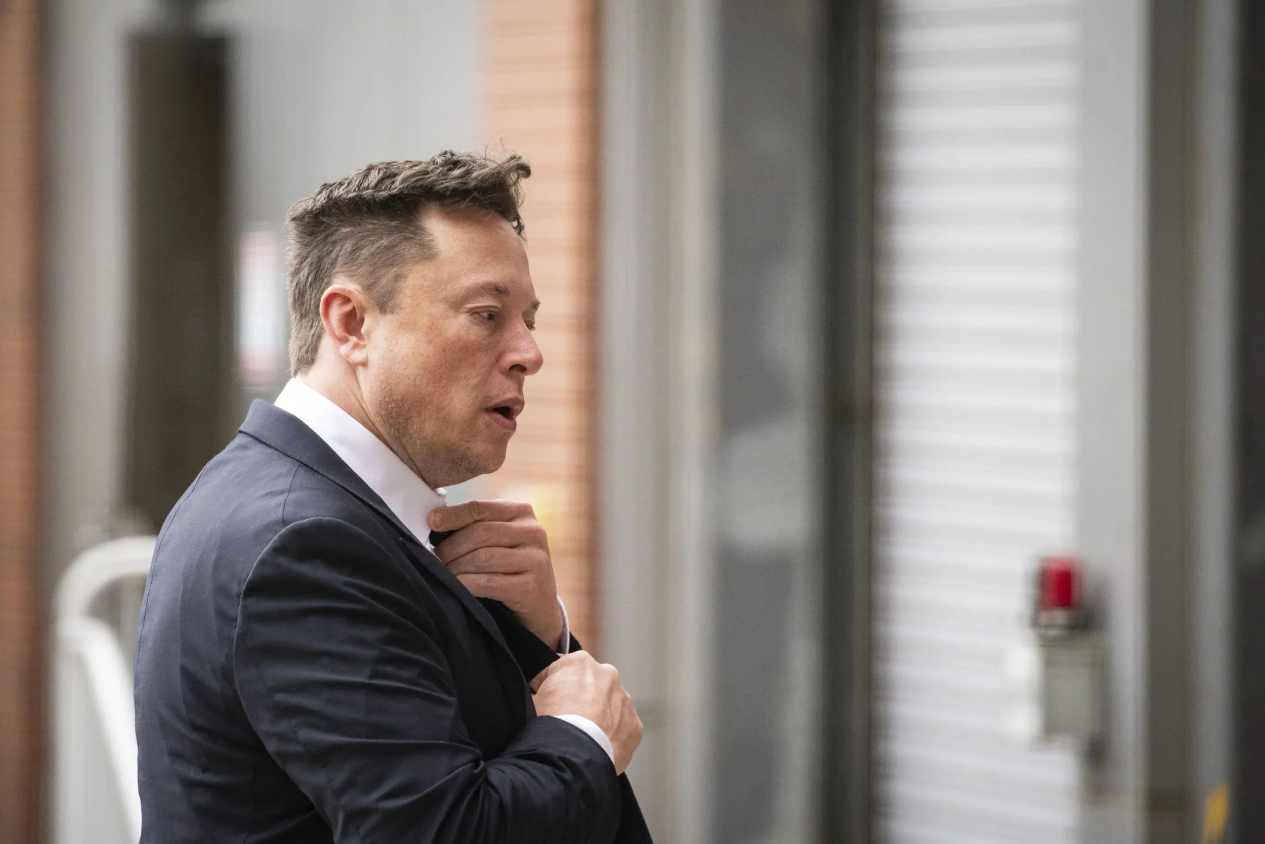 Elon Musk Addresses Lawyers’ Request for $6 Billion in Tesla Shares in Pay Case