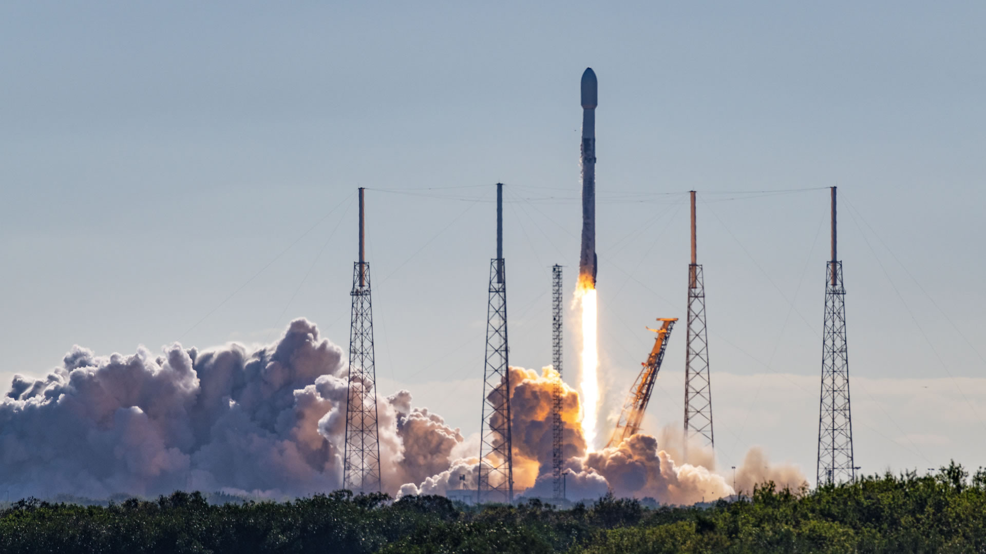 SpaceX, Led by Elon Musk, Is Building 100 US Government Surveillance Satellites