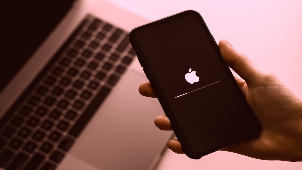 Exclusive Tips How to Spot &amp;amp Stop Hackers on Your iPhone Before It's Too Late----