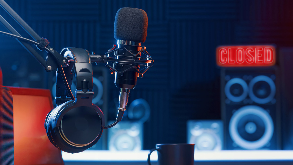 How Your Favorite Local Radio Stations Are Battling Against the Digital Wave: A Look Inside Their Fight for Survival