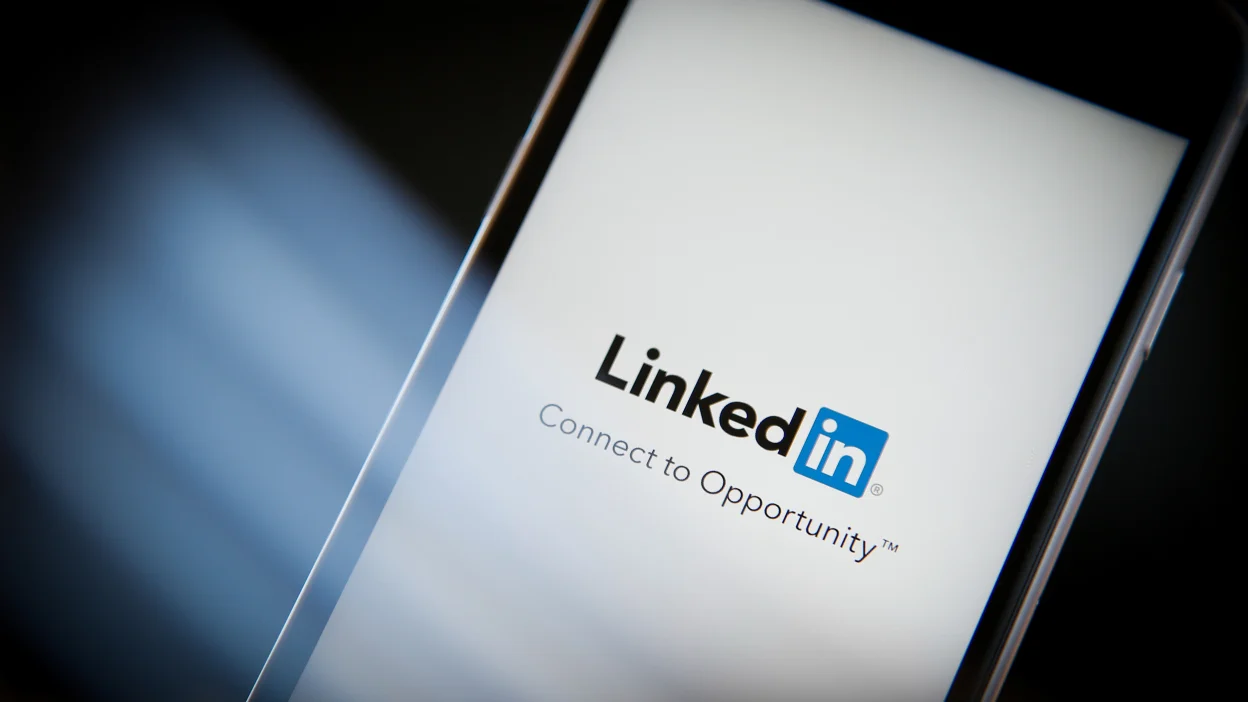 LinkedIn Dives Into Trendy Waters: The Rise of Professional Short-Form Videos on Your Favorite Networking Site