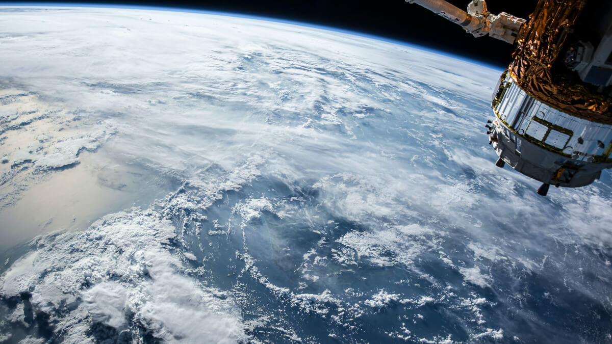 Next-Level Sky Wars: How AT&T and AST SpaceMobile Are Redefining Wireless From Space in 2024