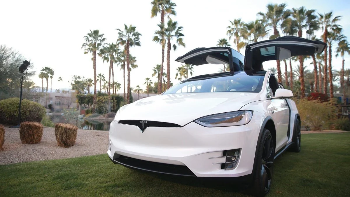 Shocking Tesla Tragedy Sheds Light on Car Tech Dilemmas: The Angela Chao Incident Unpacked