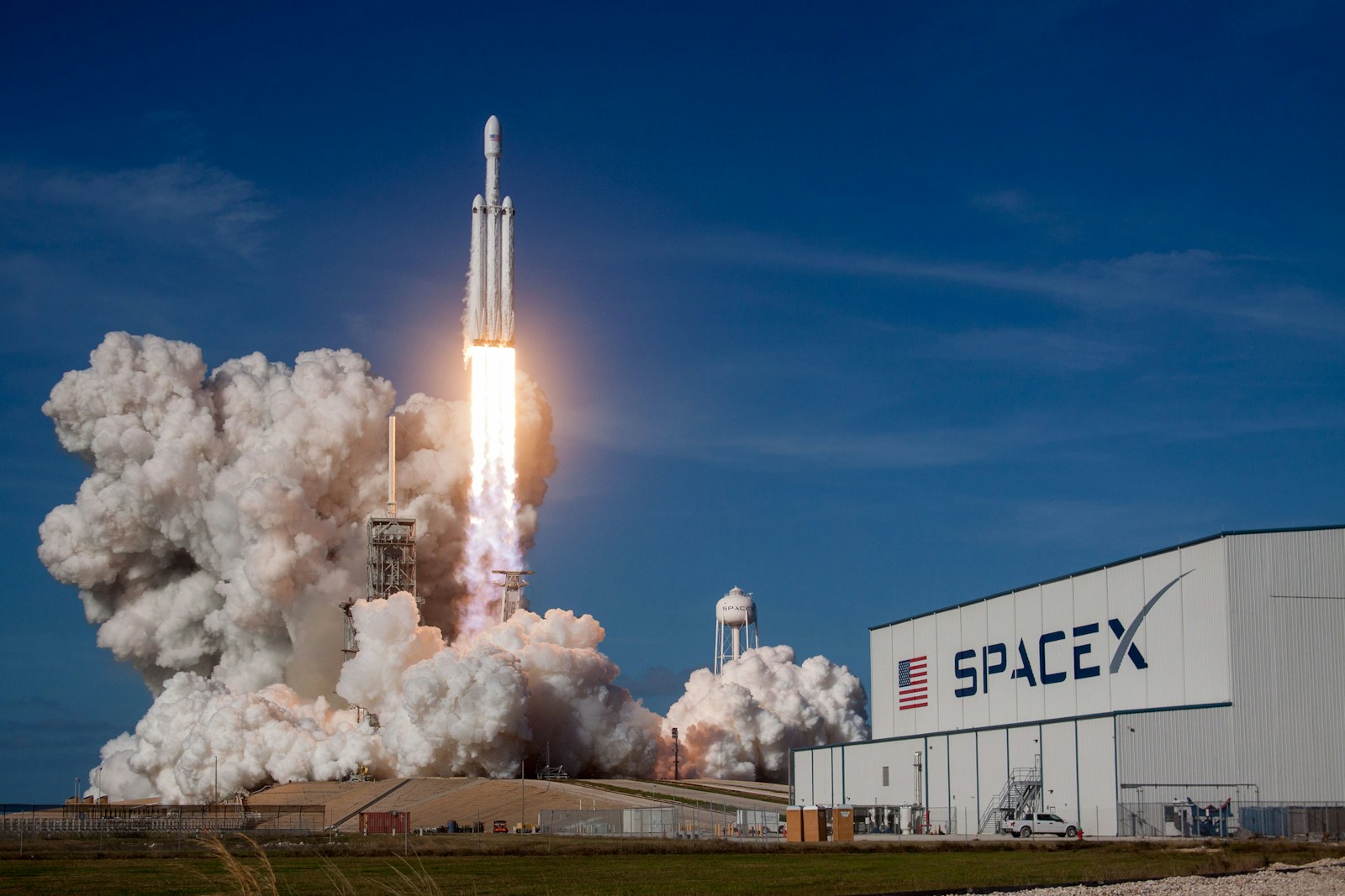 SpaceX Faces Legal Heat: Why Elon Musk's Company is in Trouble with US Labor Laws
