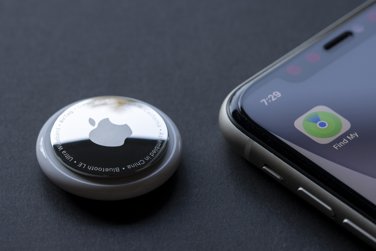 How Apple AirTags Are Fueling a Surge in Car Thefts Across Canada?