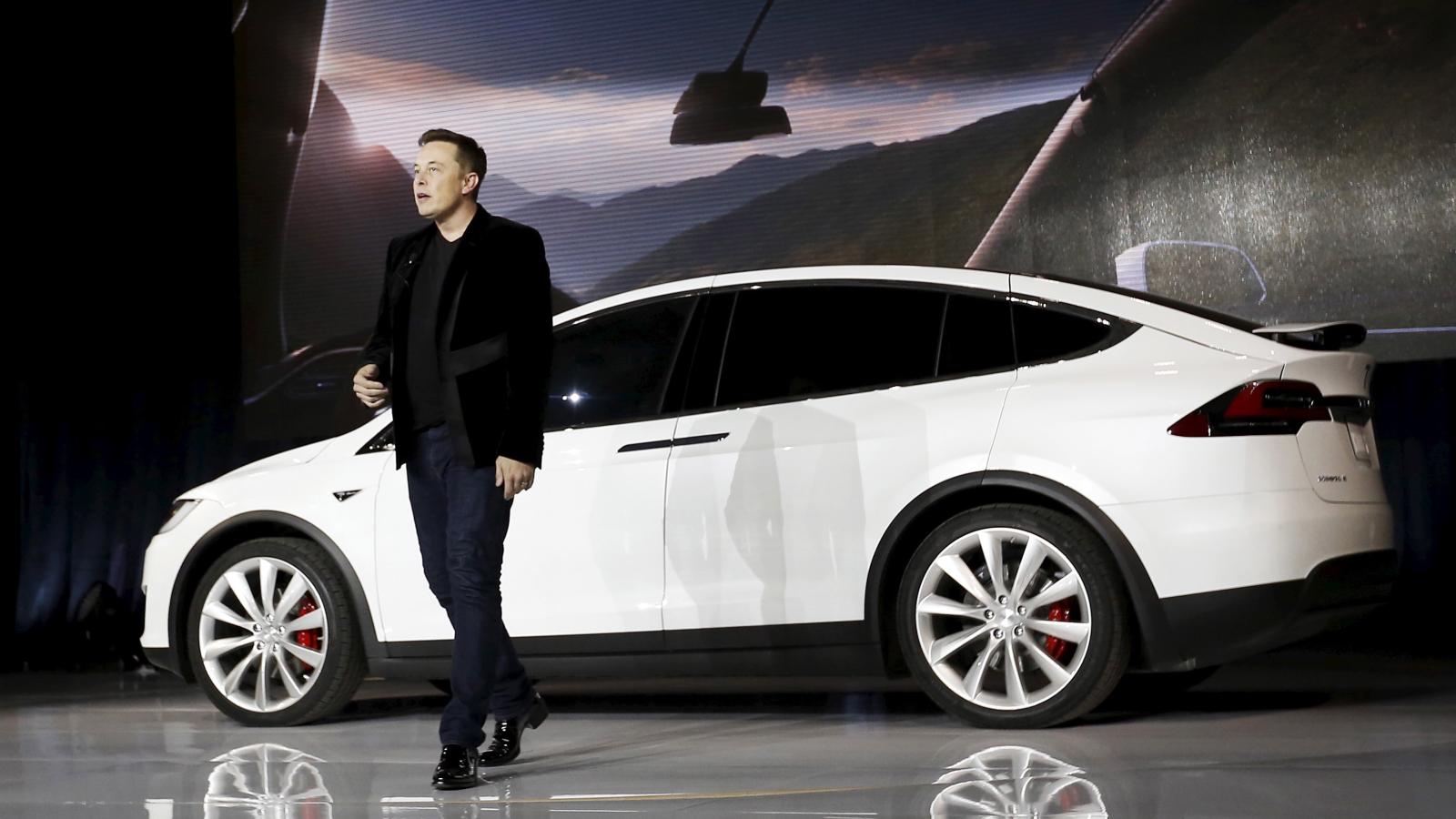 Tesla's Affordable Dream Delayed Why the $25k Electric Car Won't Hit Roads Until 2027-