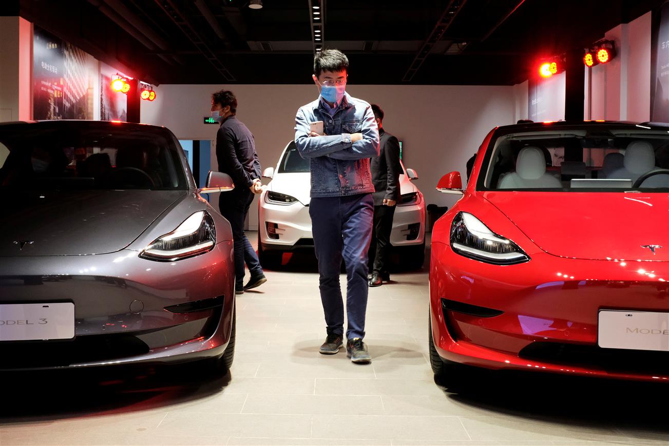 Tesla’s Affordable Dream, the $25K Electric Car Won’t Hit Roads Until 2027