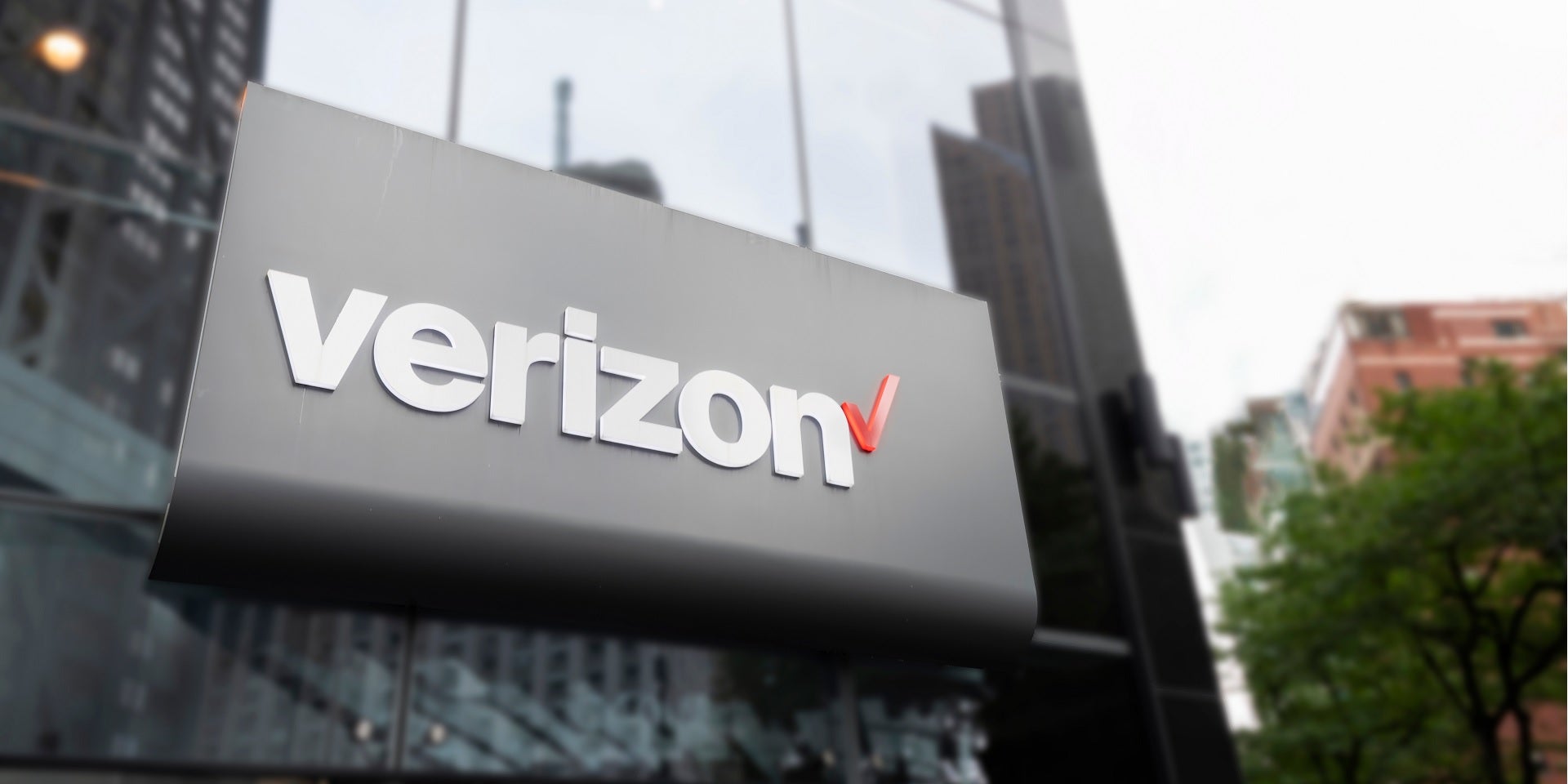 The Deadline for Verizon’s $100 Million Class Action Settlement Is Fast Approaching