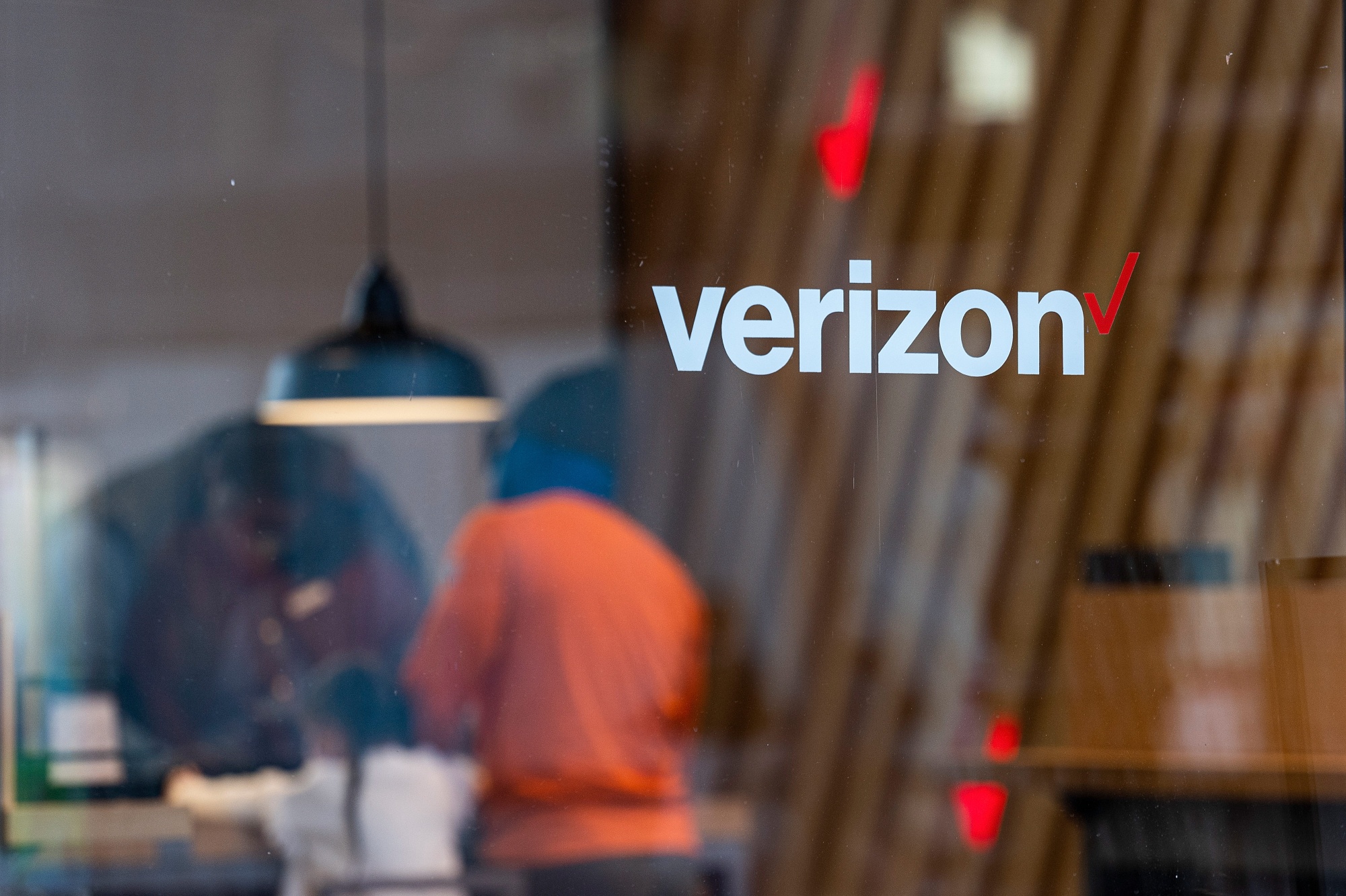 Verizon's Big March Surprise Get a Nintendo Switch or Chromebook for Free with Your New Internet Plan-