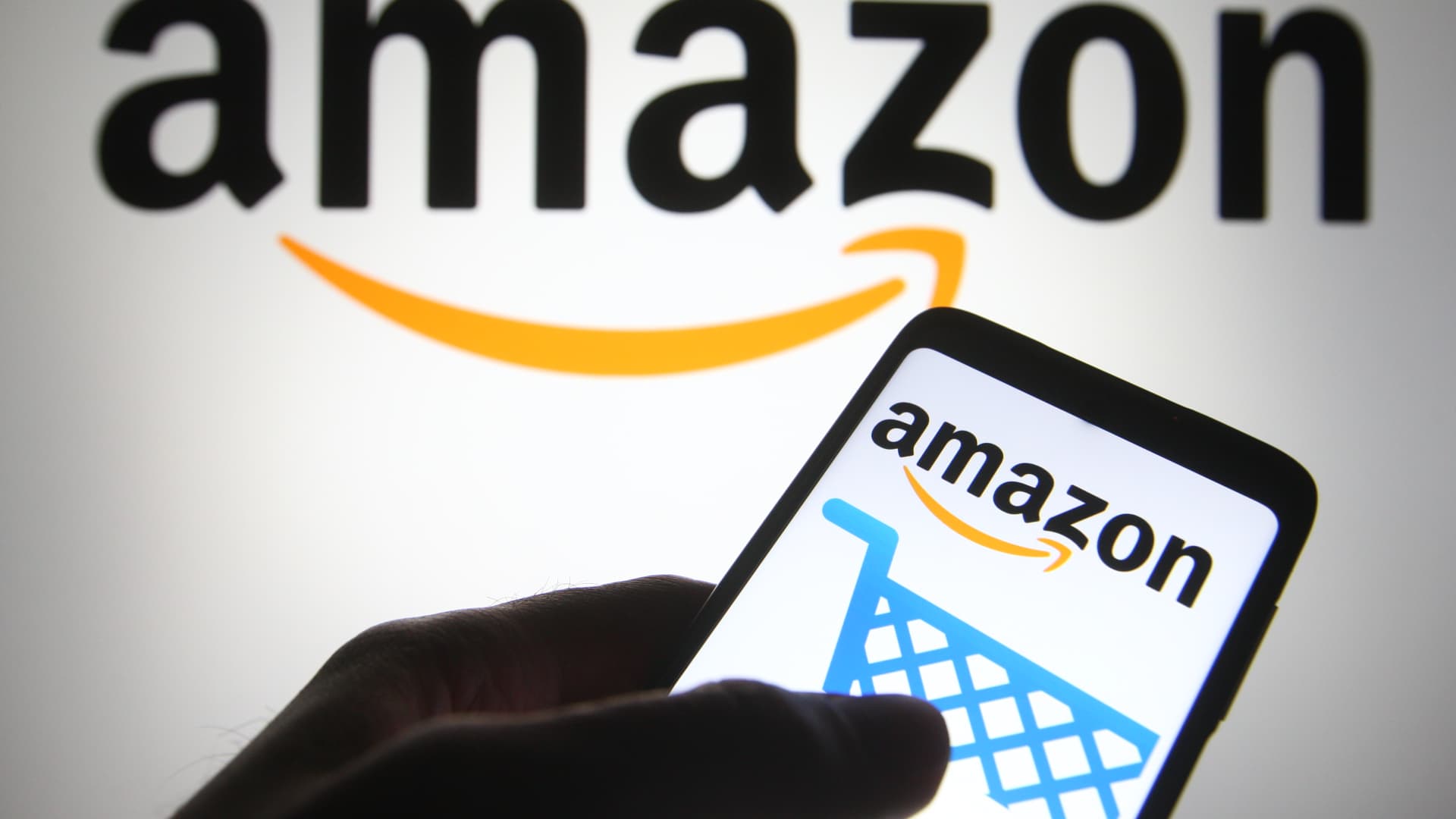 Amazon Prime Is Hiring Thousands of Employees Offering a Salary of up to $350,000