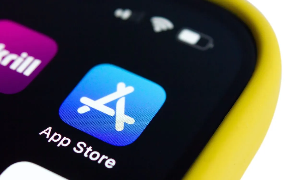 Big Changes Ahead: Apple Lets EU Users Download Apps Directly, Shifting Away from the App Store Norm