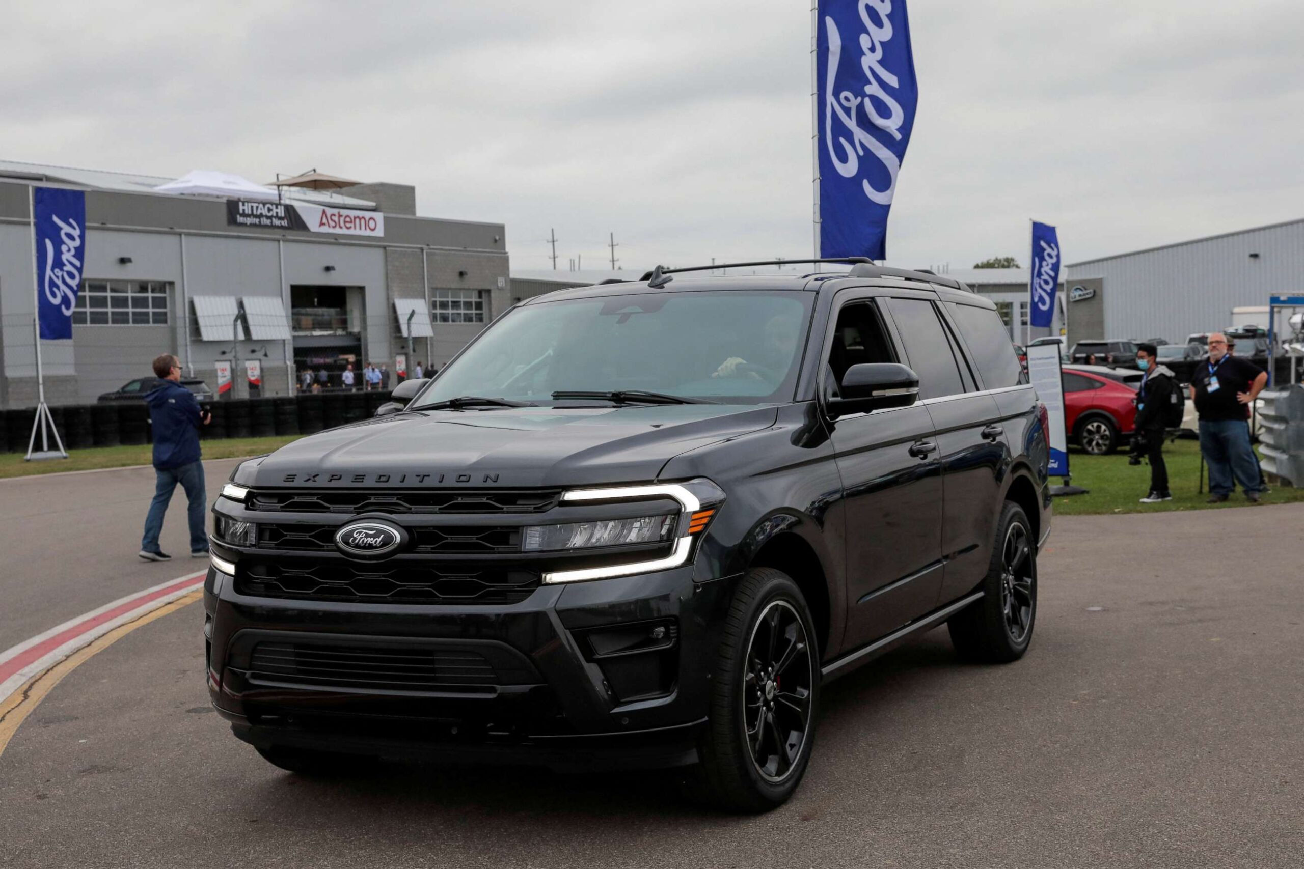 BreaBreaking Down Ford's Huge Recall: Over 450,000 Maverick and Bronco Sport Vehicles Called Back for Safety Fixesking Down Ford's Huge Recall- Over 450,000 Maverick and Bronco Sport Vehicles Called Back for Safety Fixes1