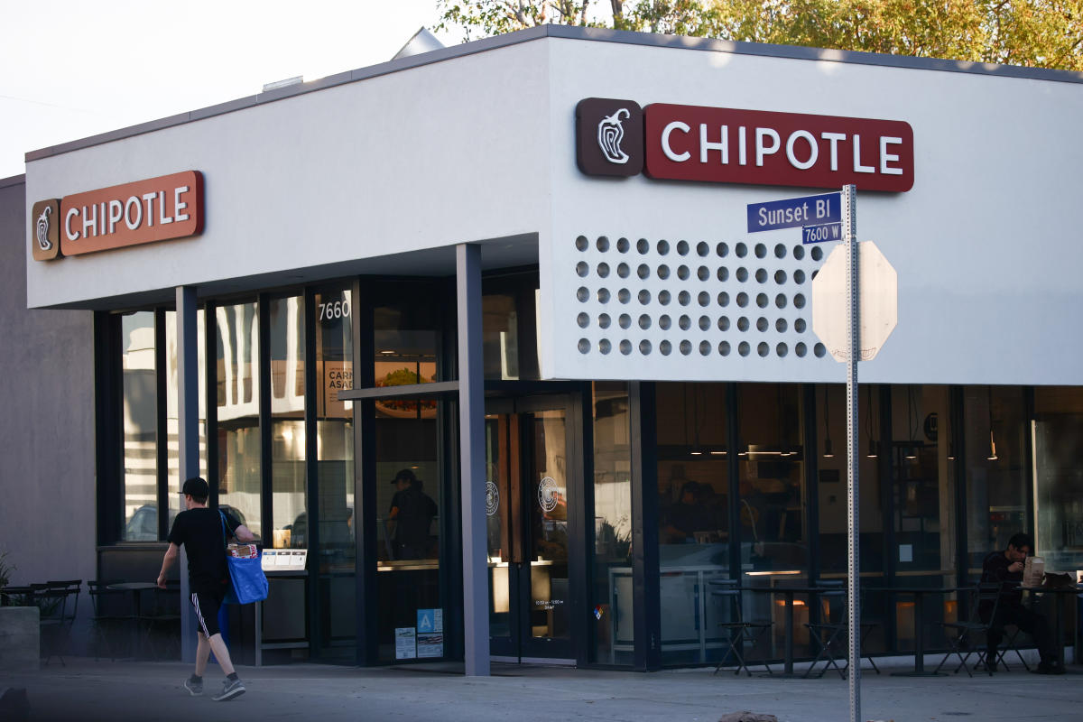 California's New $20 Wage Rule Sparks Price Hike at Chipotle: What It Means for Your Next Burrito