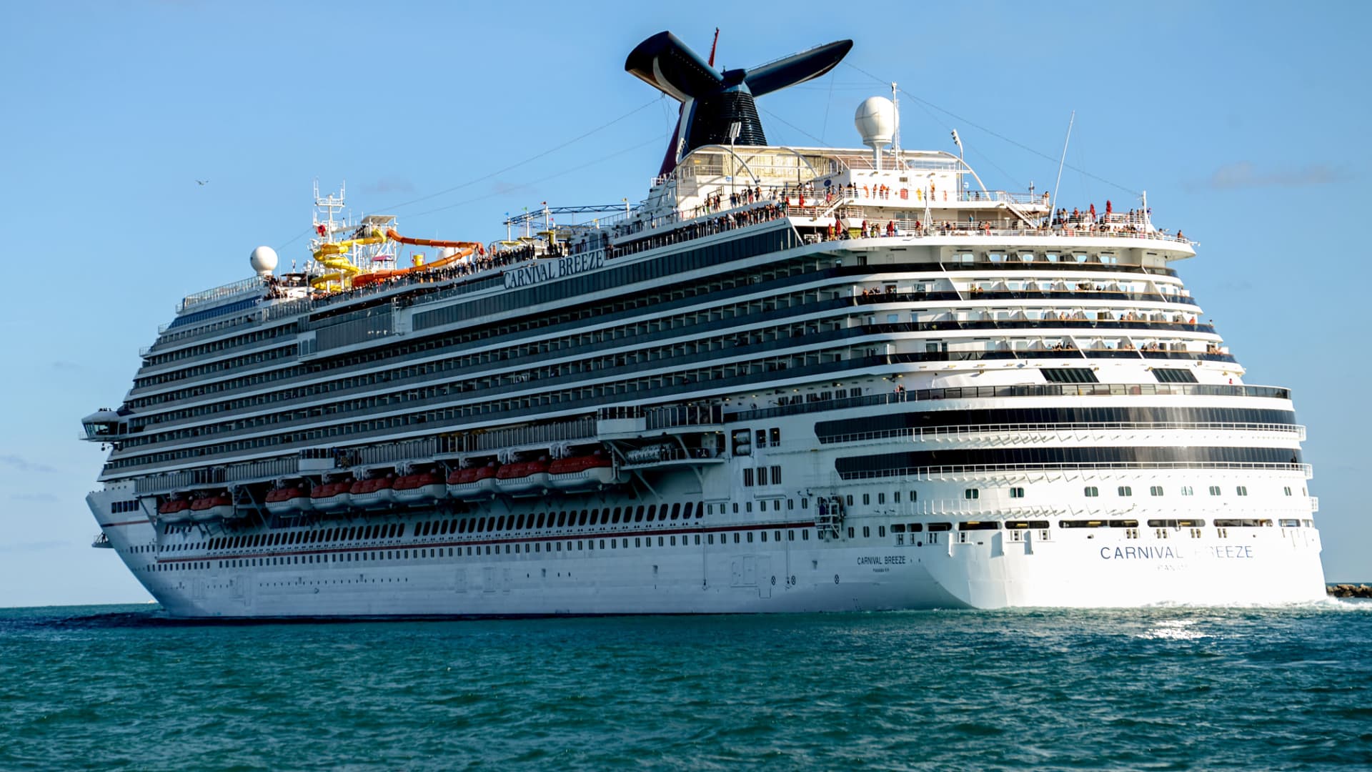 Carnival Cruise Line Emphasizes a Crucial Safety Policy for Their Clients on Board