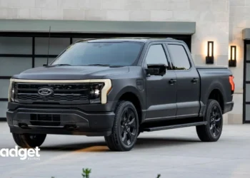 Ford Woos Tesla Drivers with a $1,500 Discount on Electric Trucks and SUVs Will It Shake Up the EV Race