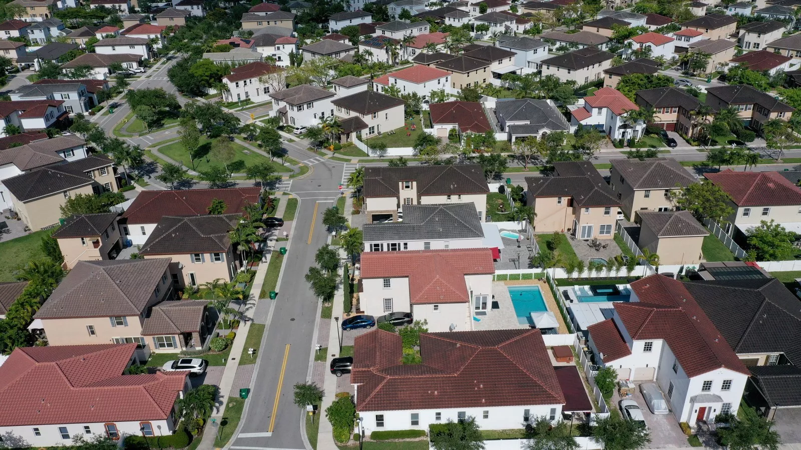 Home Market Dynamics Florida and Texas Experience Slowdown as Supply Rises and Prices Stagnate