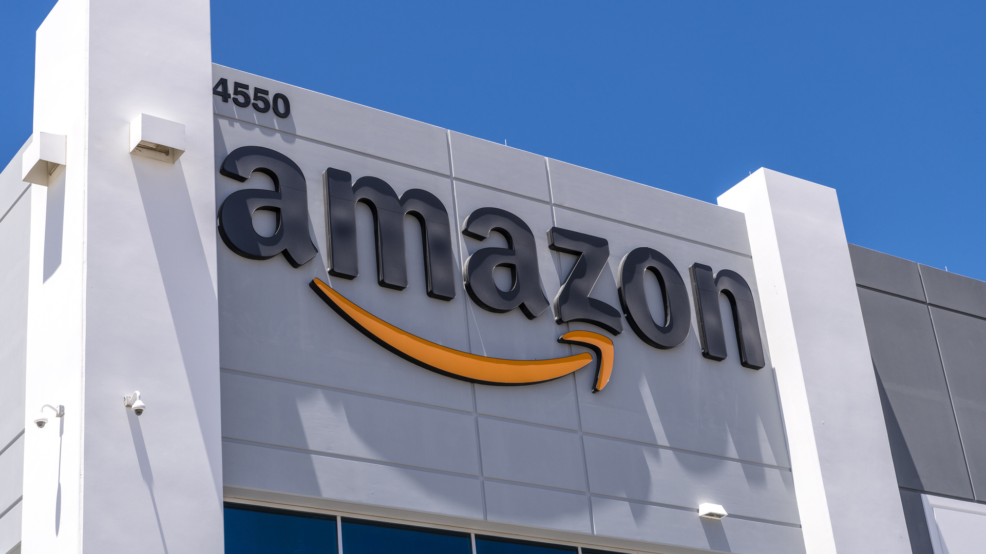 How Amazon's Race to $2 Trillion is Shaking Up the Tech World Inside the Giant's Latest Wins---