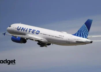 How a United Airlines Flight's Scary Slide Off a Houston Taxiway Left Everyone Unharmed A Pilot's Tale of Unexpected Danger