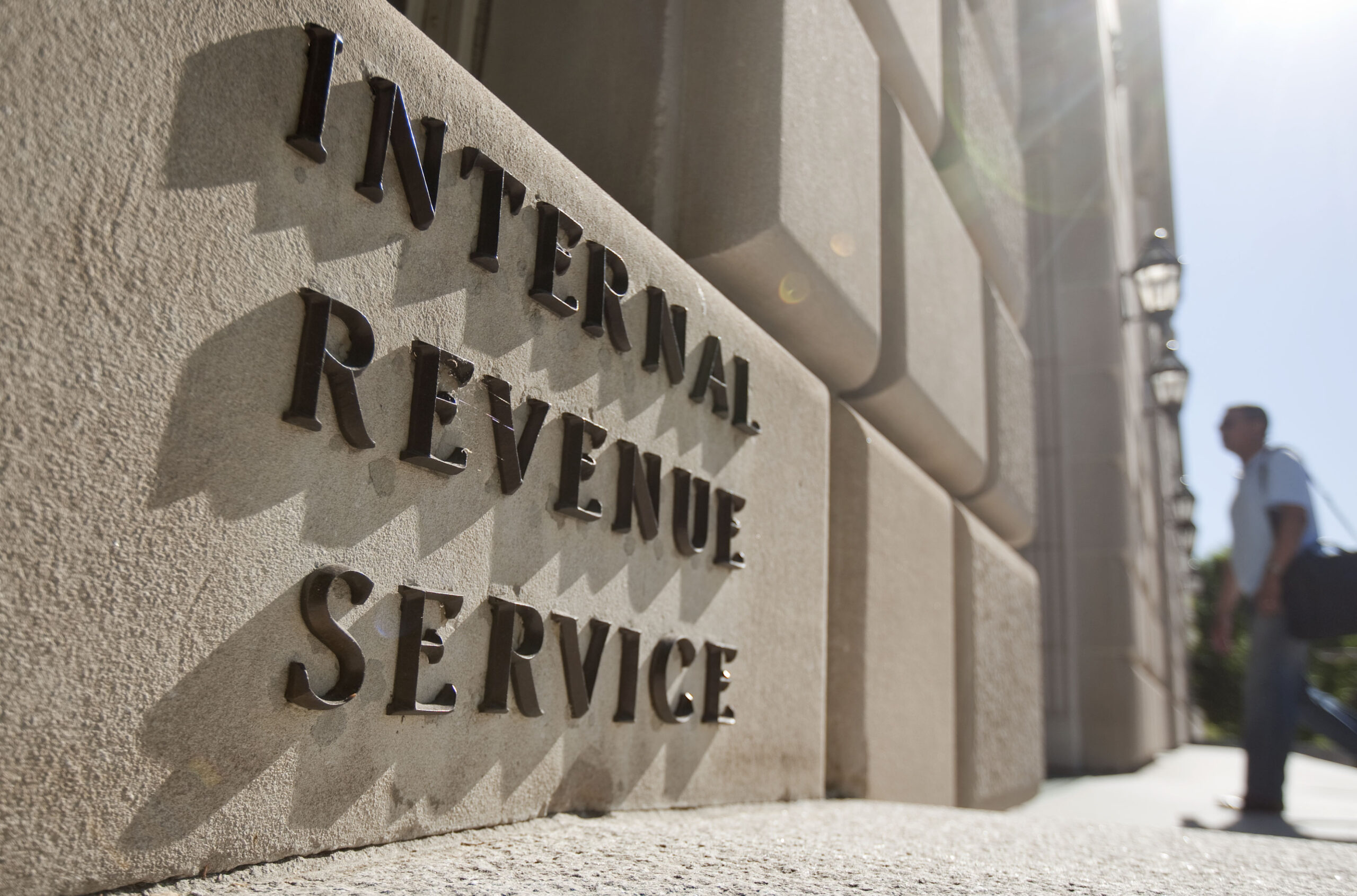 How to Stop Tax Season Surprises: A Simple Guide to Using the IRS Withholding Tool