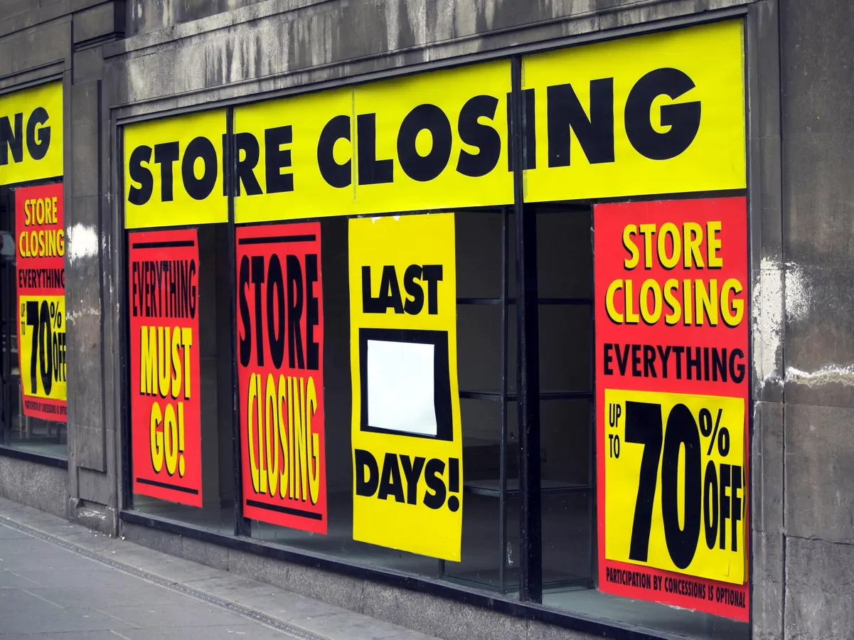 Major U.S. Stores Shut Down Why Target, Walmart, and More Are Closing Doors Across the Country