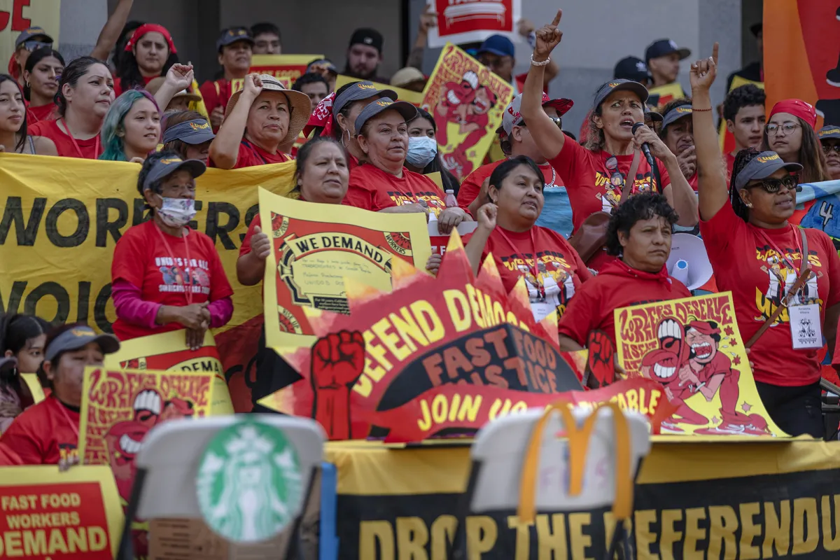 California Fast Food Outlets Raised Prices Before the Minimum Wage Hike As per a New Report