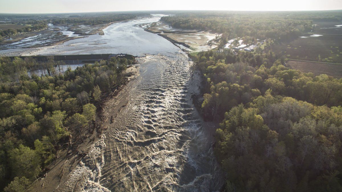 Repeated Dam False Alarms Stir Fear and Frustration in Washington Town: Calls for Change Grow Louder