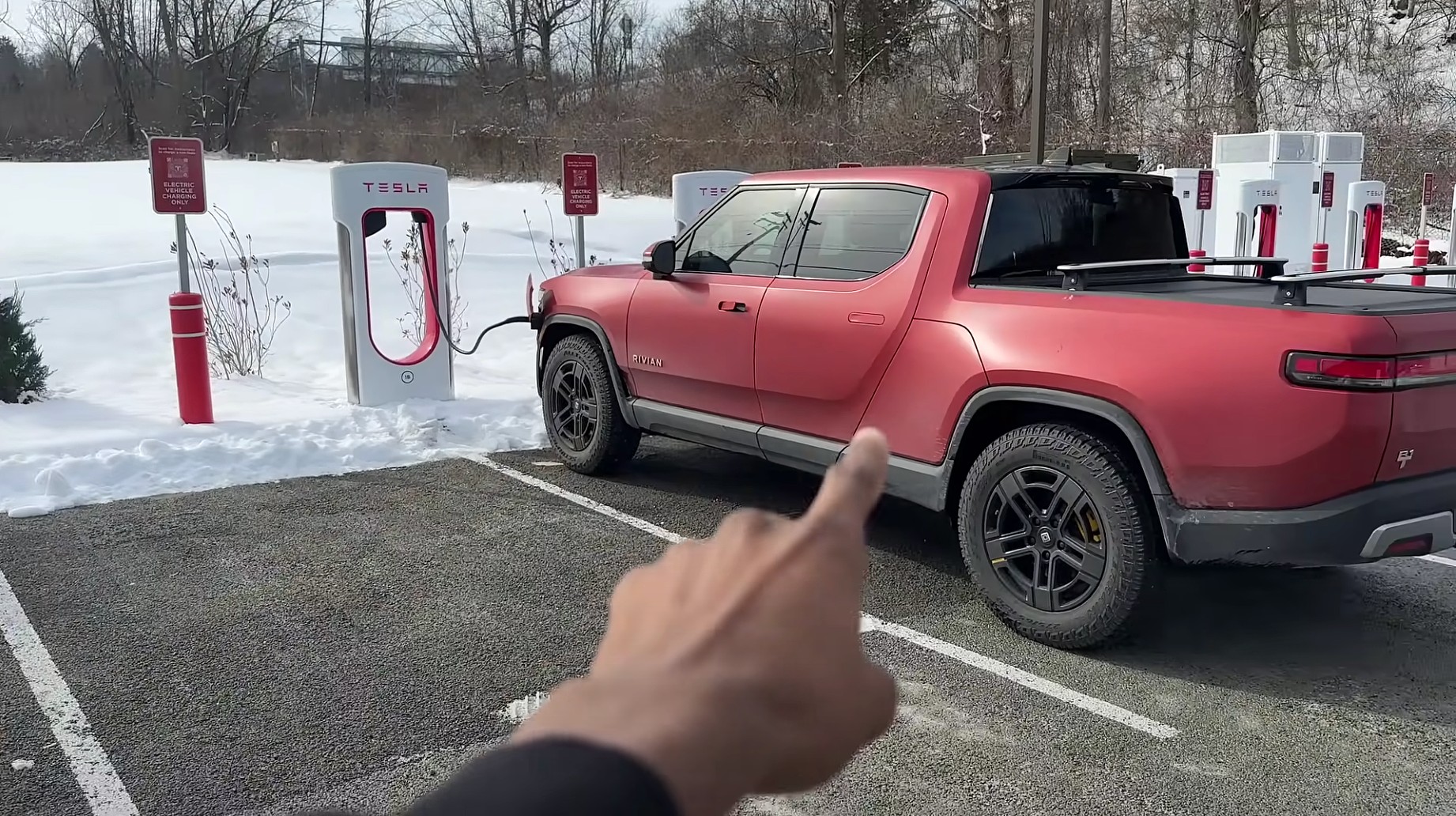 Rivian Welcomes Tesla Drivers: New Charging Stations Open to All Electric Cars Later This Year