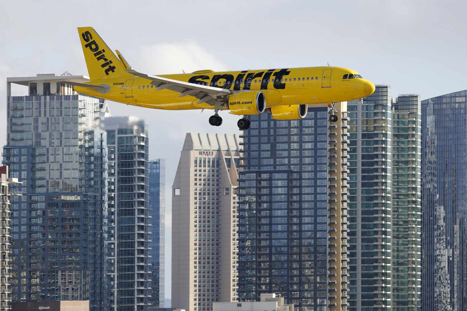 Spirit Airlines Cuts Costs Why 260 Pilots Are Losing Jobs and New Planes Delayed Till 2030-