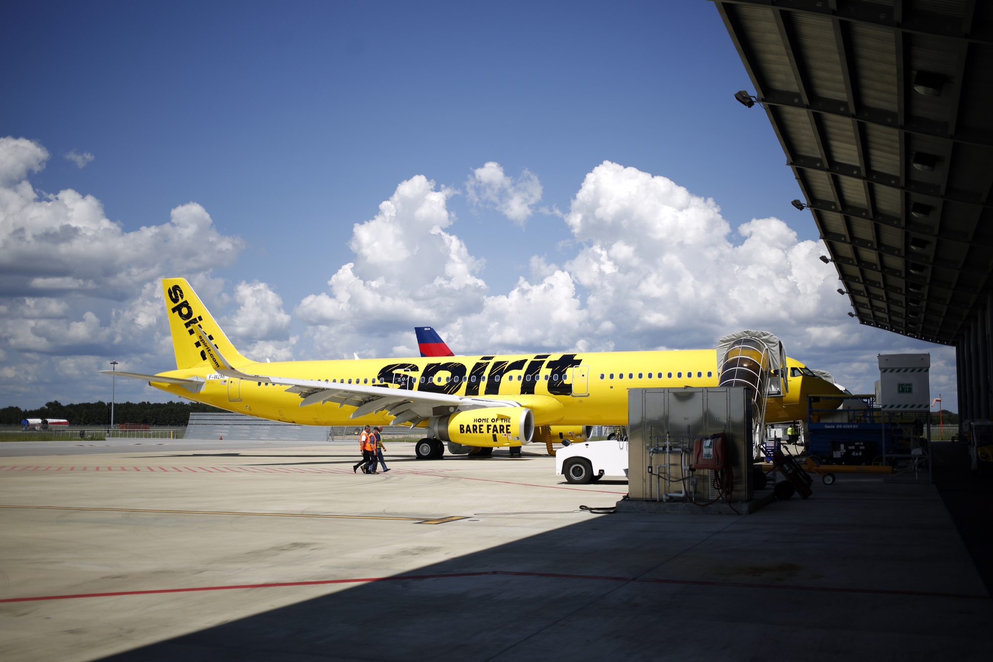 Spirit Airlines Cuts Costs Why 260 Pilots Are Losing Jobs and New Planes Delayed Till 2030---