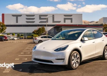 Tesla Cuts Jobs and Plans Cheaper Cars to Spark Future Growth Amid Economic Jitters