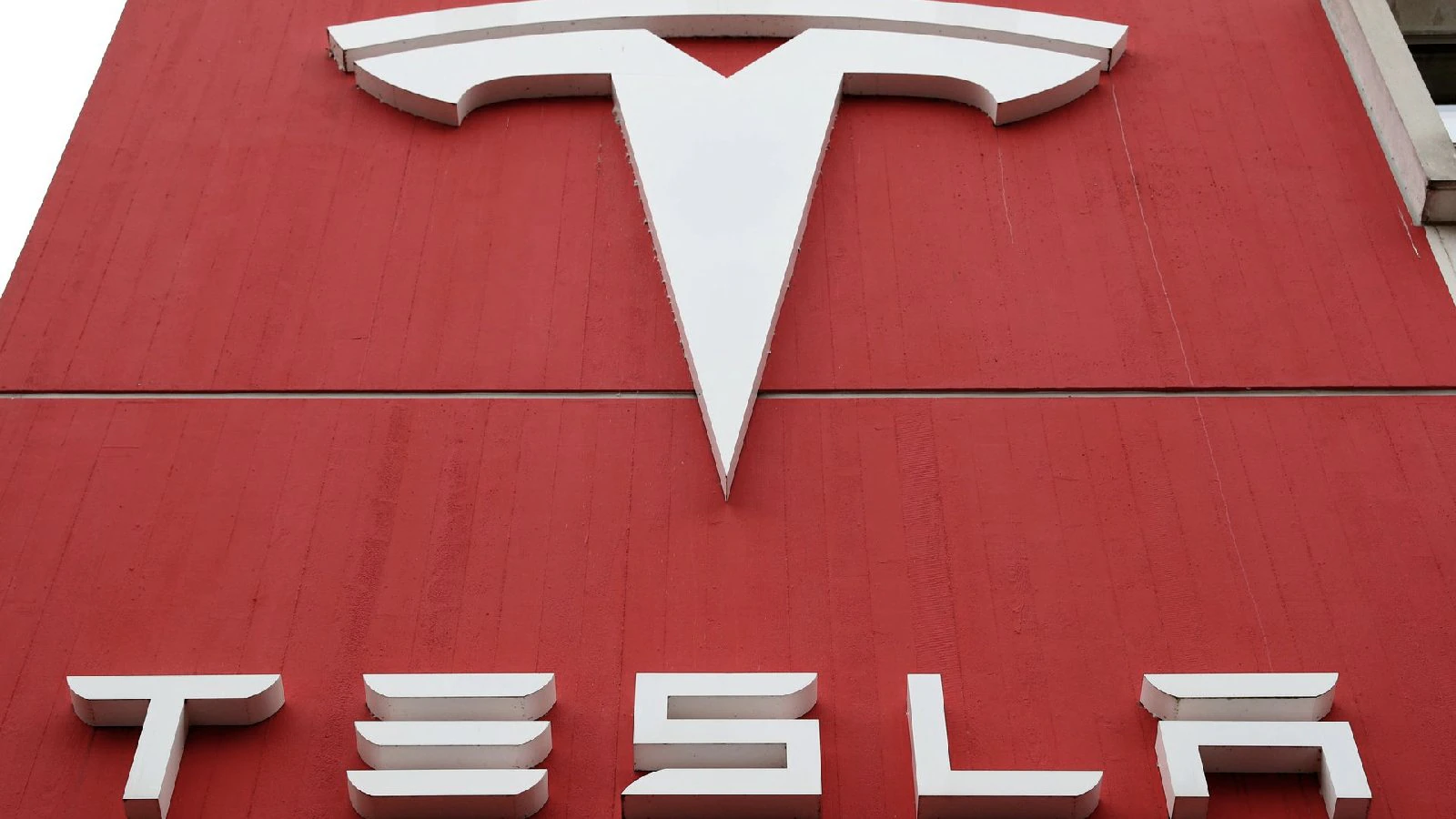 3 High-Ranking Tesla Executives Have Resigned in the Previous Two Weeks, the Latest During the Results Call